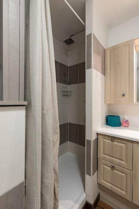 Appartement Centre Ville Wifi Parking Draps Fournis Cauterets Luaran gambar